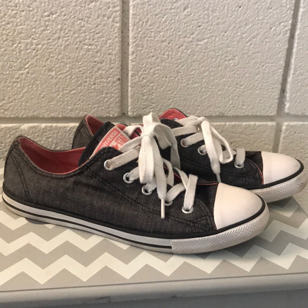 Low Top Converse!🖤💕